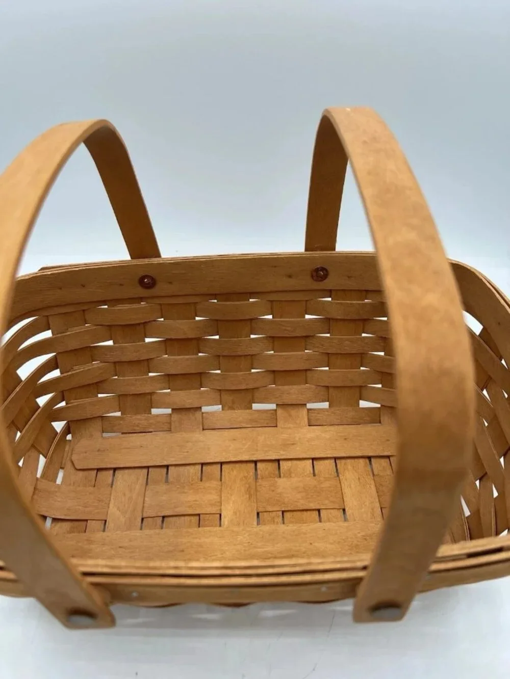 Longaberger 1995 Medium Chore Basket – Handwoven Maple–Classic Utility Basket
